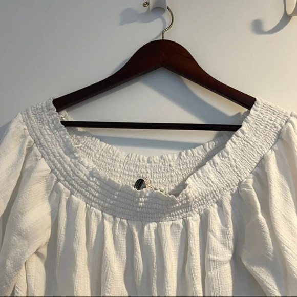 Top on shoulder elastic smocks XL white short Abercrombie adjustable link size - Picture 4 of 4